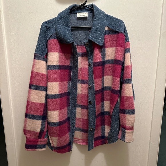 New In medium Shacket NWOT - Picture 1 of 12